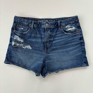 American Eagle Women's Denim Mom shorts Distressed Medium Wash High Rise Size 14